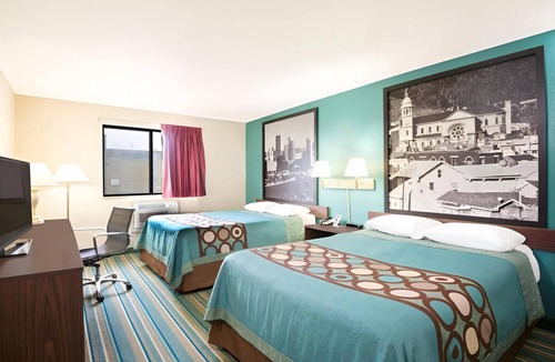 Moon Township Hotel | Pittsburgh Royal Hotel