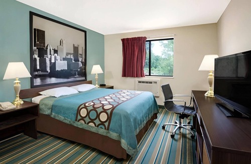 Moon Township Hotel | Pittsburgh Royal Hotel