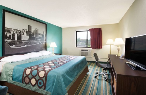 Moon Township Hotel | Pittsburgh Royal Hotel