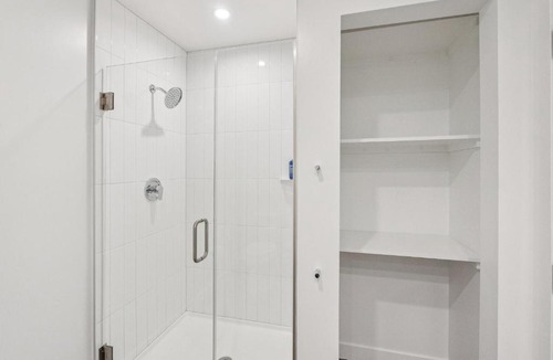Downtown Phoenix Apartment | Placemakr Downtown Phoenix