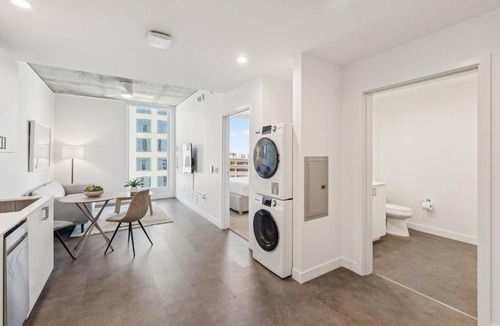 Downtown Phoenix Apartment | Placemakr Downtown Phoenix