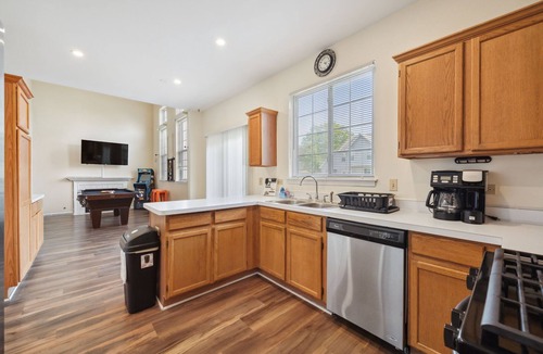 Fox Valley House | Plainfield FHS Rental - Metcalf Ct