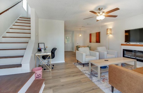 Macon House | Plan Your Vacay in this Modern Two Bedroom Townhouse in the Biggest Little City in GA townhouse
