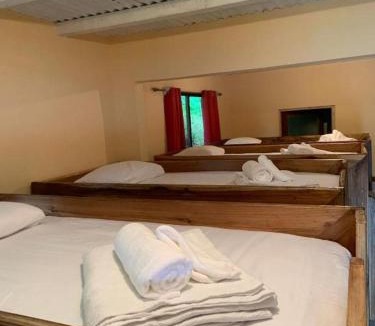 El Cerro Bed & Breakfast | Planet B Hostel - Adults Only