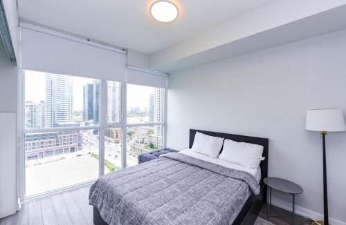 Downtown Mississauga Apartment | PlanURstay - 2BTH & 2BTH Near Square One Mall