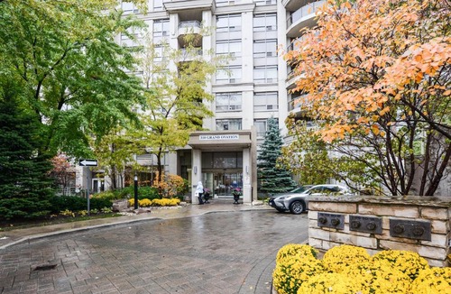 Downtown Mississauga Apartment | PlanURstay - Luxury Condo