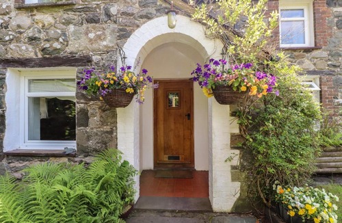 Llandwrog House | Plas Mawr