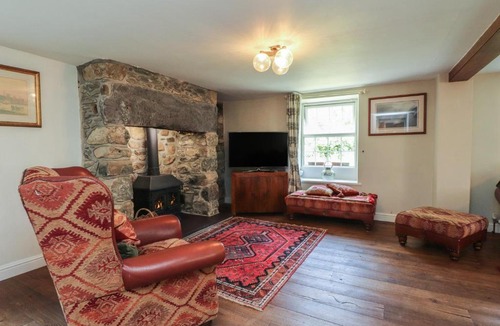 Llandwrog House | Plas Mawr