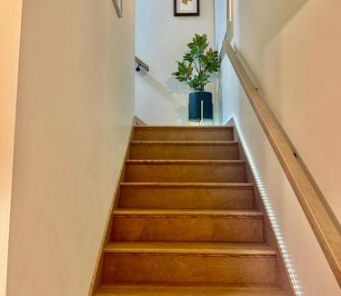 Dieppe Apartment | Platinum Homes , Stylish 3BR Home,4 Min to YQM Airport, Sleeps 10 Free Parking