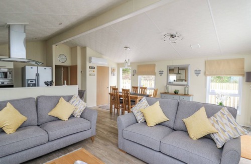 Borth Cottage | Platinum Lodge
