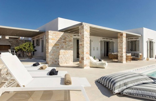 Paros Villa | Platinum Paros Villa | 5 Bedroom Villa | Private Swimming Pool & Stunning Sea