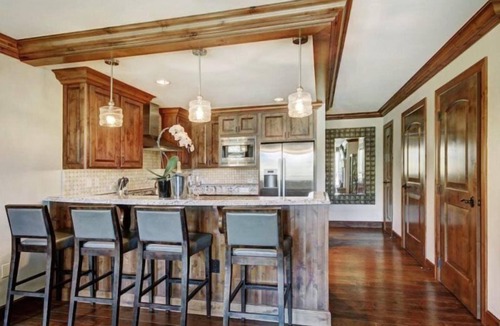 Vail Hotel | Platinum Vail Ritz-carlton 3 Bedroom Mountain Residence Just One Block From the Eagle Bahn Gondola