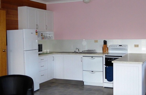 Bridport Apartment | Platypus Park Country Retreat - Forester Apartment WiFi