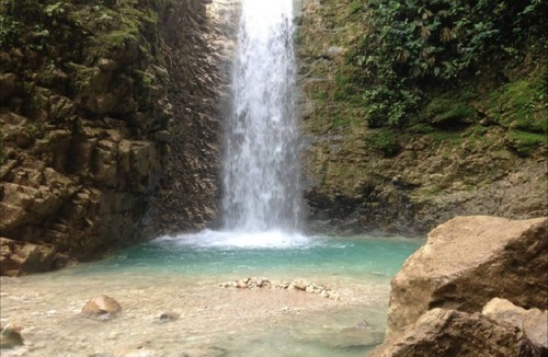 Guaycara House | Play in Dramatic Waterfalls - Swim in Beauty - Sleeps 12