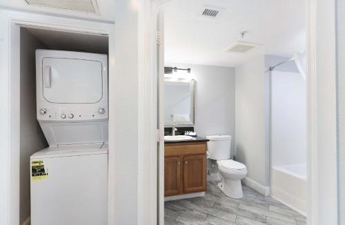 Downtown Myrtle Beach House | Playa Castillo by Casanita - Lux Oceanfront 3BR Suite