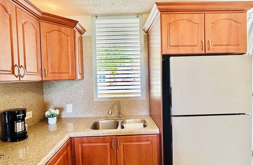 Pole Ojea Apartment | Playa El Combate Perfect Place Garden 2 Pool Front