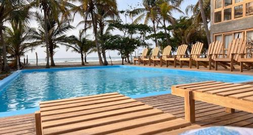 Monitos Hotel | Playa Mulata