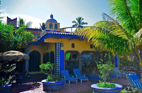 Los Ayala Apartment | Playa Suite: Beachfront Suite With Private Patio Set Amidst Tropical Gardens