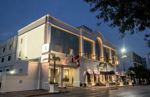 Monterrey Centro Hotel | Plaza de Oro