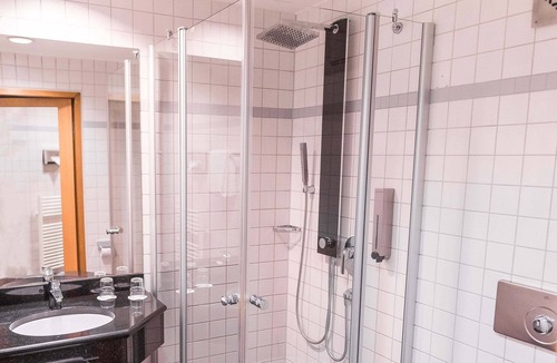 Ditzingen Hotel | PLAZA INN Stuttgart-Ditzingen