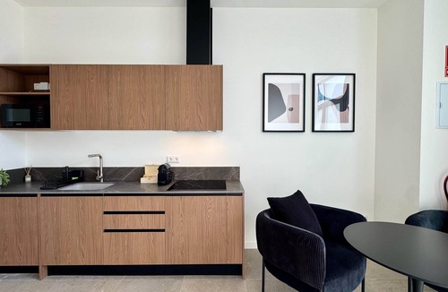 Pobles del Sud Apartment | Plaza Tower - Apartment -08