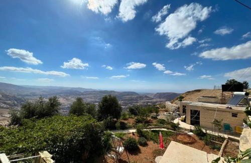 At-Taybeh Hostel | Plaza View Hostel