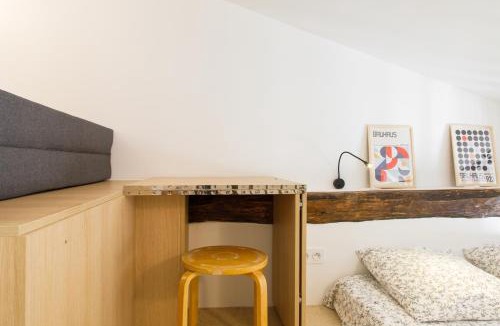 Batignolles Hotel | Pleasant 1BD Duplex for 4 Batignolles