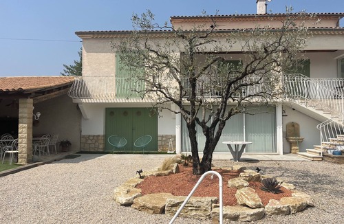 Rasteau House | Pleasant air-conditioned house with view of Mont Ventoux and Dentelles de Montmirail
