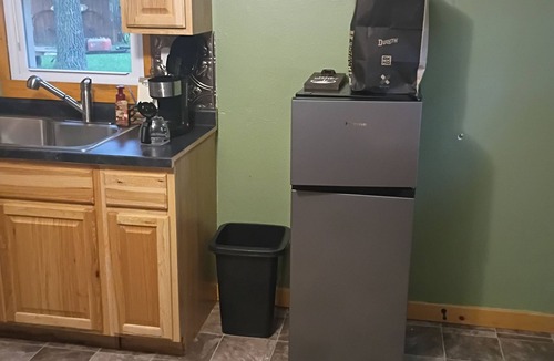 Brainerd Cabin | Pleasant cabin with AC in Brainerd - 2 bed. shower ,fridge, fire pit,