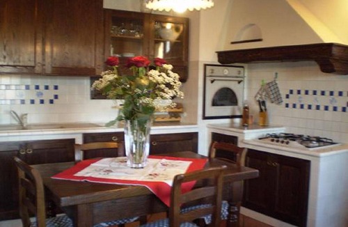 Poggiarello House | Pleasant characteristic hayloft that has been renovated into holiday apartment in a part of the Chianti that is ideal for visiting the most important towns.