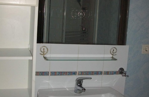 Lacanau Hotel | Pleasant detached house located on a garden with a villa for rent