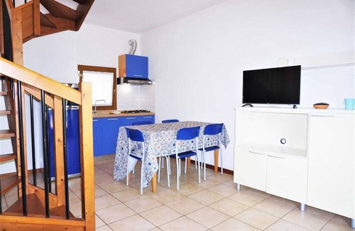 Caorle Villa | Pleasant One-Bedroom Villa with Pool