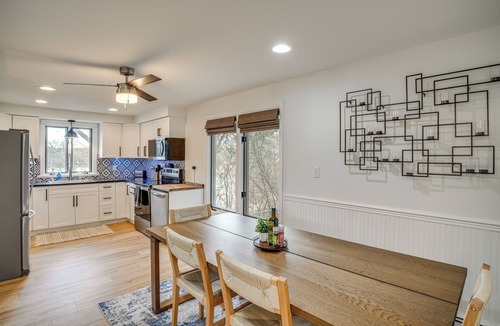 West Bend House | 'Pleasant Point Lake House' Dock & Fire Pit!
