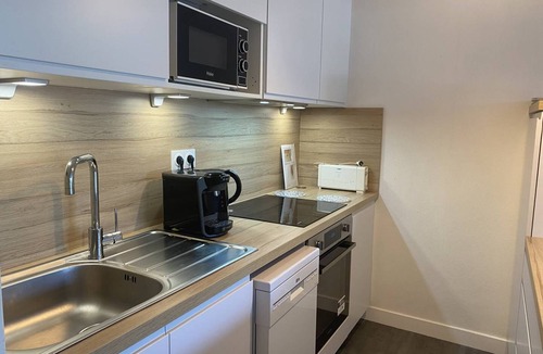 Saint-Cast-le-Guildo Apartment | Pleasant sea view apartment near the Saint Cast golf course, 1 bedroom, sleeps 4