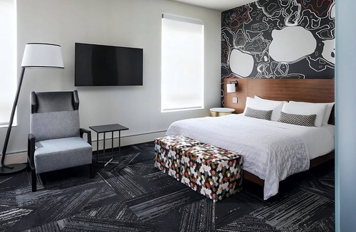 Downtown Minneapolis Hotel | Pleasant Stay, Convenient Location! 4 Comfortable Units, Near Peavey Plaza!