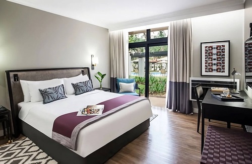 Gaborone Hotel | Pleasant Stay! Two Comfortable Units, Swimming Pool, Free Shuttle and Parking!