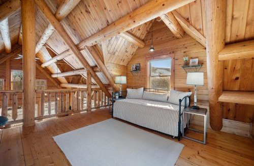 Island Falls House | Pleasant View