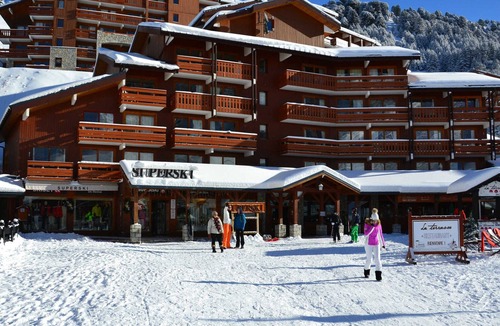 Meribel-Mottaret Apartment | Pleasant West Duplex Châtelet Area - Ideal for Family of 6