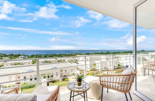 Merlin Bay Villa | Please Inquire Before Booking – Luxury Villa