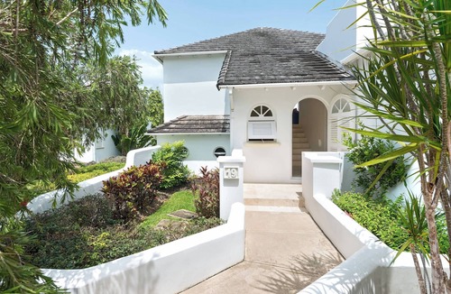 Merlin Bay Villa | Please Inquire Before Booking – Luxury Villa