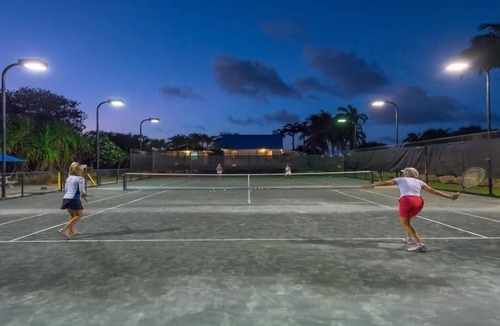 Merlin Bay Apartment | Please Inquire Before Booking – Luxury Villa