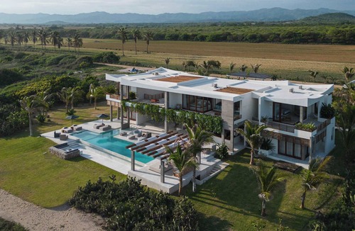 Barra de Colotepec Villa | Please Inquire Before Booking – Luxury Villa