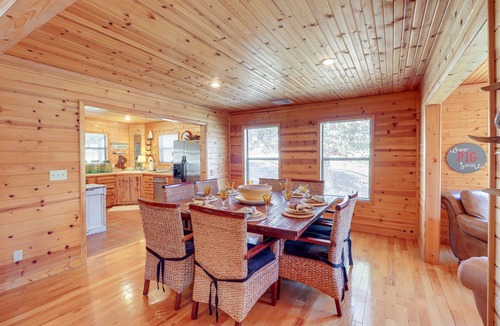 Flippin Cabin | Please Note: No Boat Slip Available for Dock