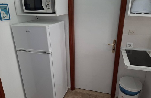 Dafnata Apartment | Pleasing Apartment in Mpenitses With Terrace