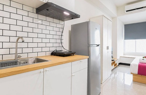 Surabaya Apartment | Pleasureable Studio Apartment At Westown View Surabaya