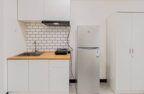 Surabaya Apartment | Pleasureable Studio Apartment At Westown View Surabaya