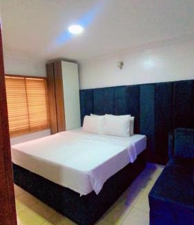 Ibadan Hotel | Plot1 Suits