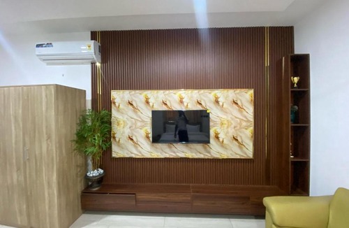 Sakumono Hotel | Plus 33 Hotel