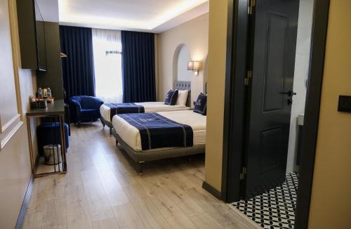 Arnavutkoy Hotel | Plus Hotel & Private Transportation İstanbul Airport-By Loft