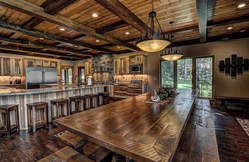 Eagle River House | Plush lakefront lodge with private dock, high-speed WiFi, & game room